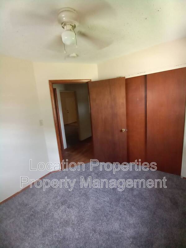 Photo - 806 W 25th St