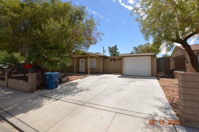 Building Photo - 1732 Canosa Ave Rental