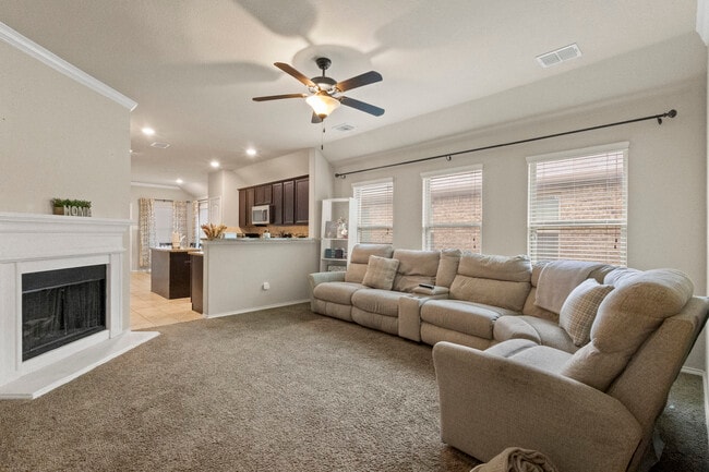 Photo - 617 Wounded Knee Dr