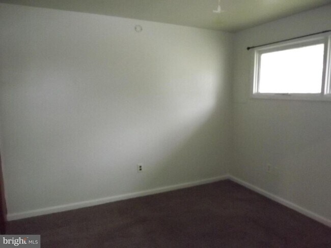 Photo - 244 W Clayton Ave Unit 5