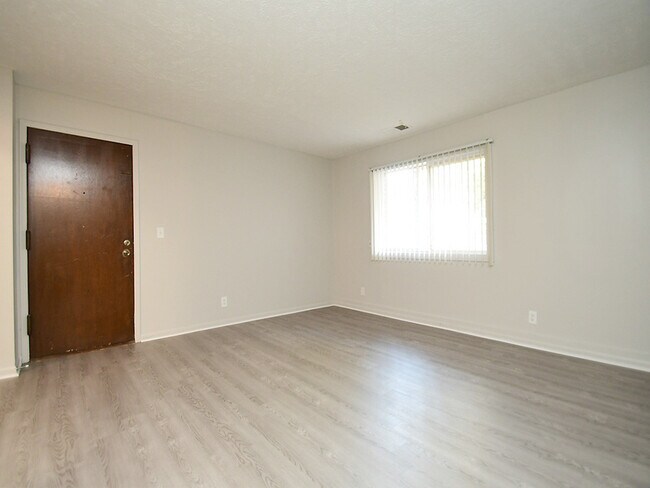 Photo - 2321 Benson Gardens Blvd Unit 37