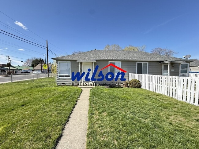 Building Photo - 1420-1420 Queen Ave Unit 1420