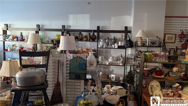 Photo - 44 E Main St