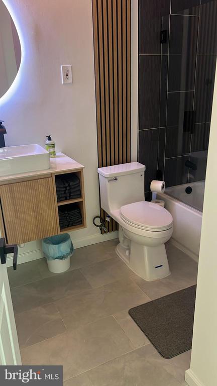 Photo - 29 Hinsdale Ln