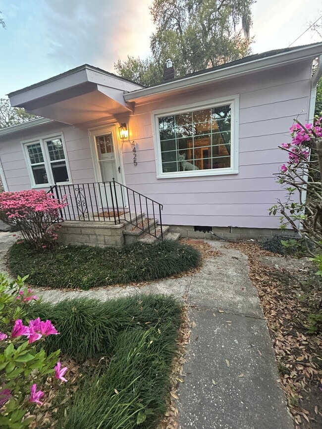 Photo - 4425 Holmes Ave