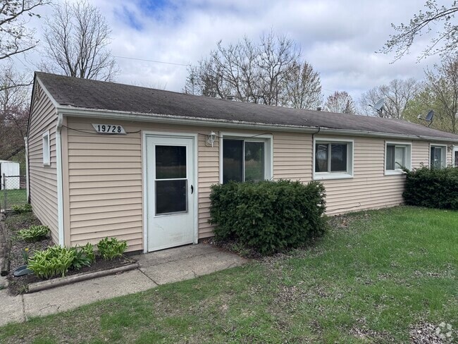 Building Photo - 19728 Sharron Rental