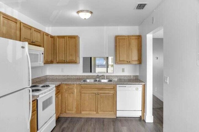 Photo - 7951 Southgate Blvd Unit F9