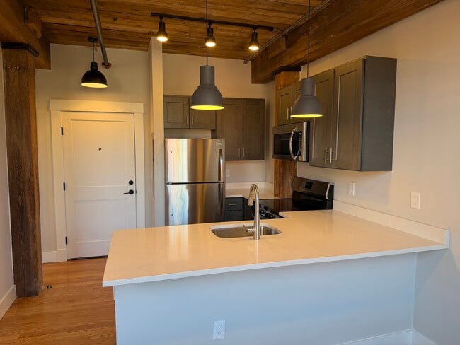 Photo - Jefferson Mills