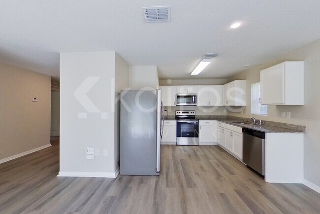 Photo - 287 Parkview Dr