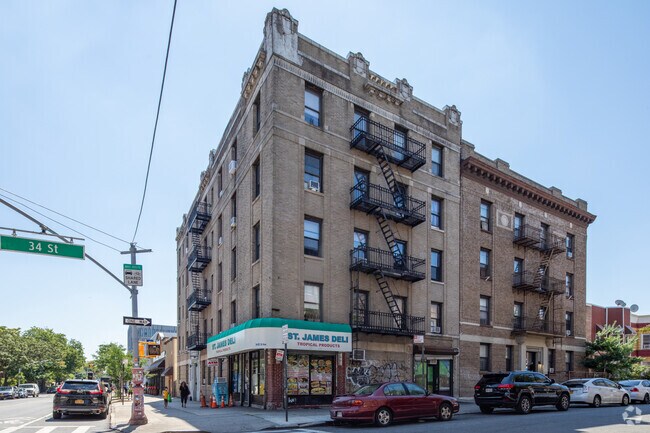 Photo - Graham Court Apartments