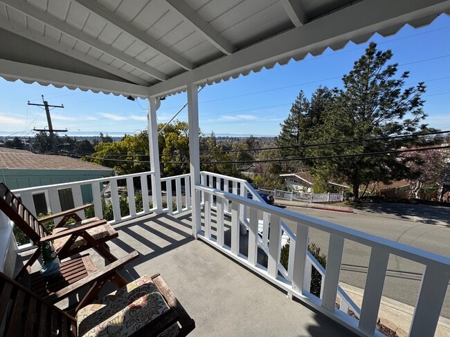 Photo - 1968 Manchester Rd