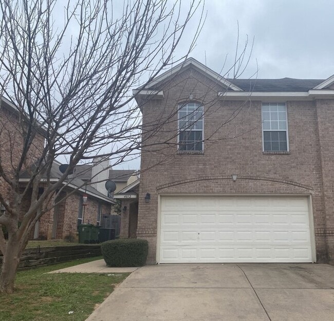Building Photo - Townhome 3/2/2 in Arlington