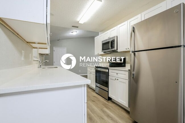 Photo - 3 Bedroom Pet-Friendly Home in Venice, FL with Main Street Renewal
