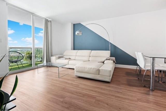 Photo - 1800 N Bayshore Dr Unit 1604
