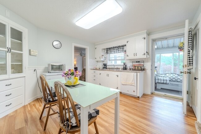 Photo - 9 Beach St Unit B