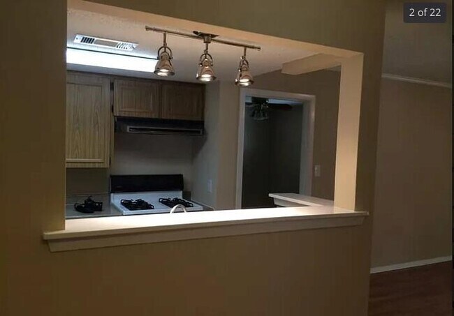 Photo - 2030 Encino Cir
