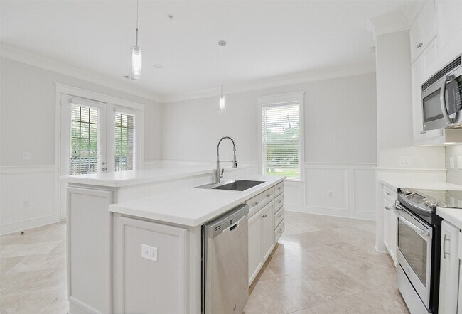 2802 Morrison St Unit 109