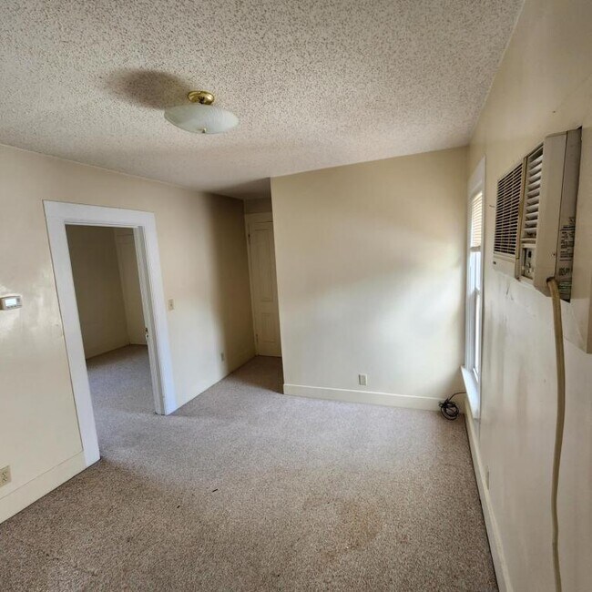 Photo - 307 S Division Ave Unit 4