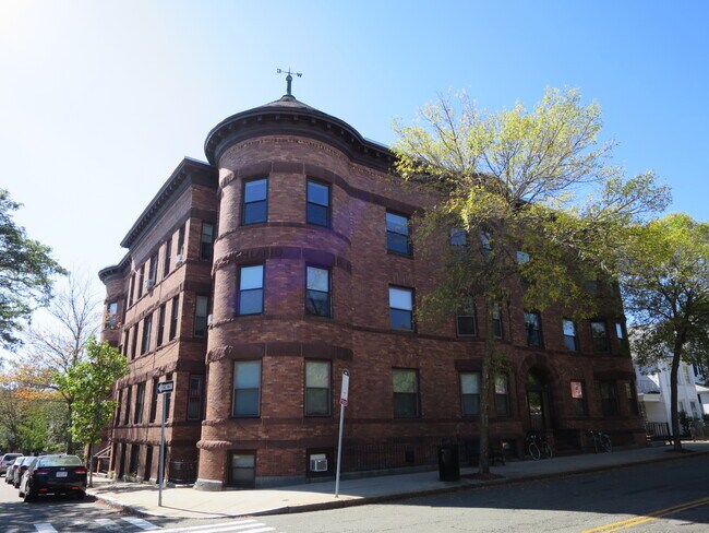 Photo - 64 Vinal Ave Unidad 2