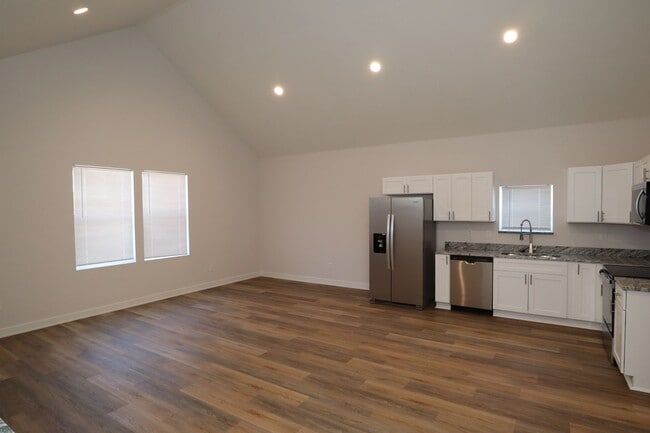 Photo - 903 Unidad 1717