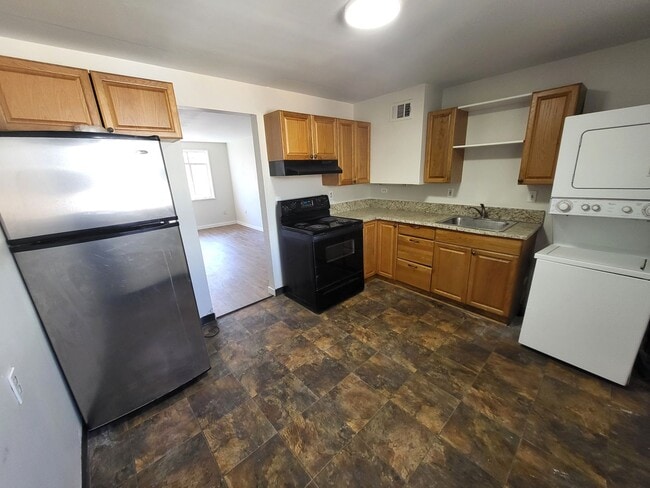 Photo - 3 bed 1 bath duplex in Clayton - $500 Off