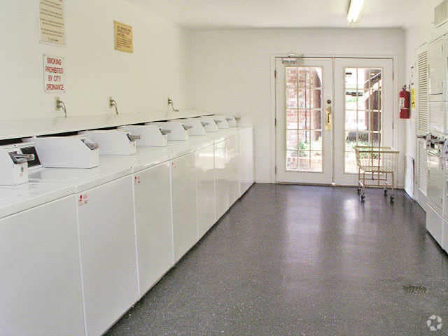 Interior Photo - 3 Corners West
