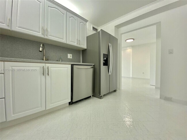 Photo - 400 Kings Point Dr Unit 929