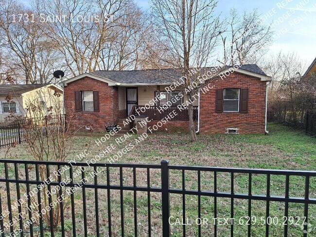 Building Photo - Large Yard with Fence Rental