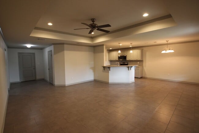 Photo - Beautiful 3 Bedroom 2 Bathroom Townhouse i... Unit 6324