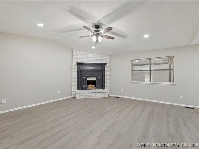 Photo - 3001 S Ash Ct