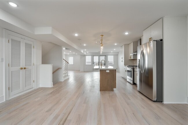 Photo - 6719 Meadowview Ave Unidad 2