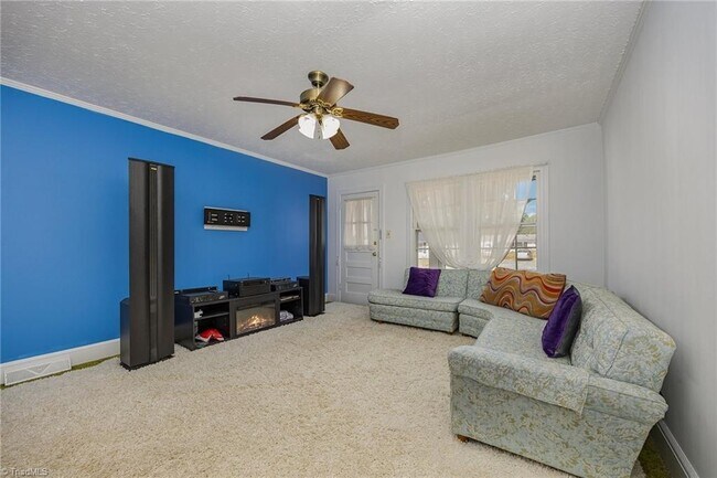 Photo - 1668 Old US Highway 52