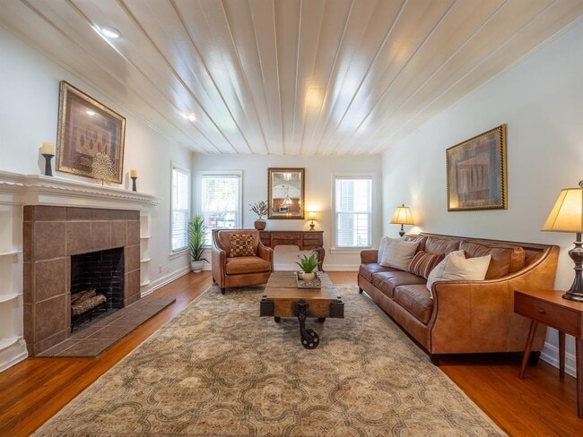 Photo - 32 Margranita Crescent