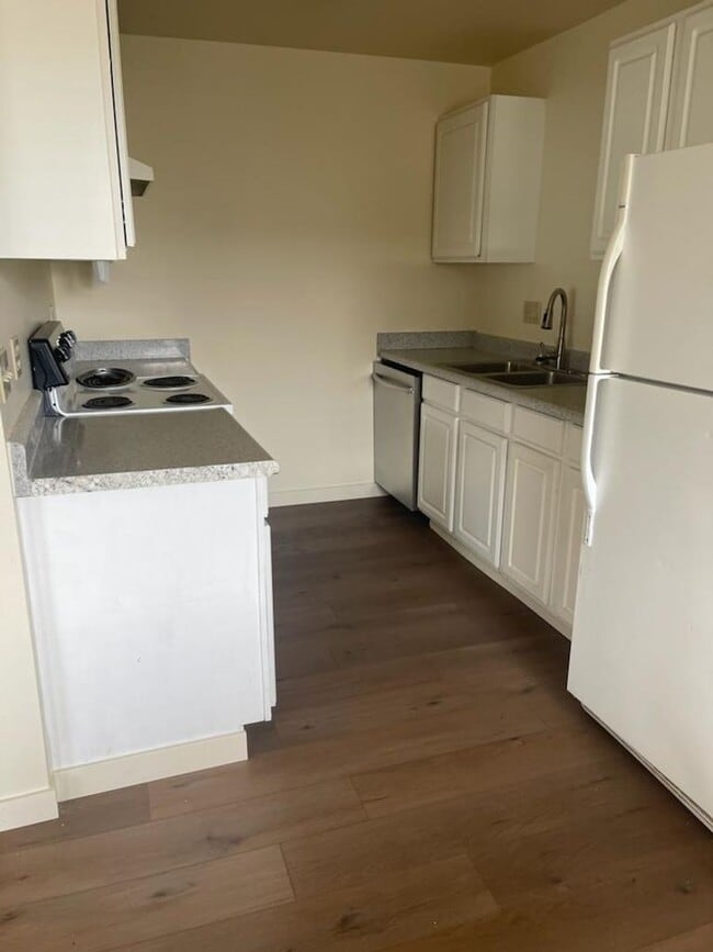 Photo - 454U Unit 458