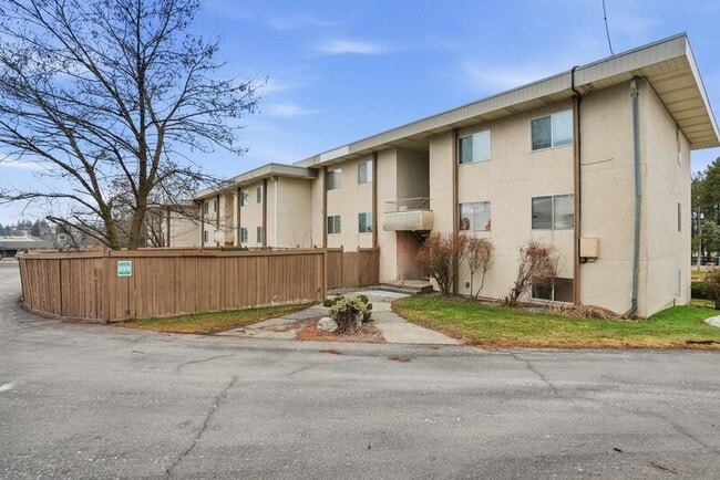 Photo - 3106 E 27th Ave