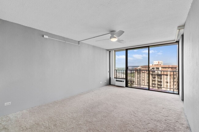 Building Photo - Beautiful 1 Bedroom Condo