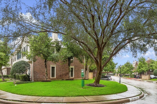 Photo - 2930 Grants Lake Blvd Unit 2508