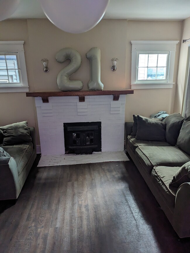 85 Highgate Ave
