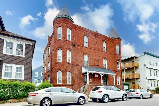 Photo - 76 Belden St Unit 3