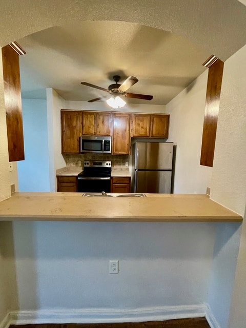 Photo - 2001 Kirby Lee St