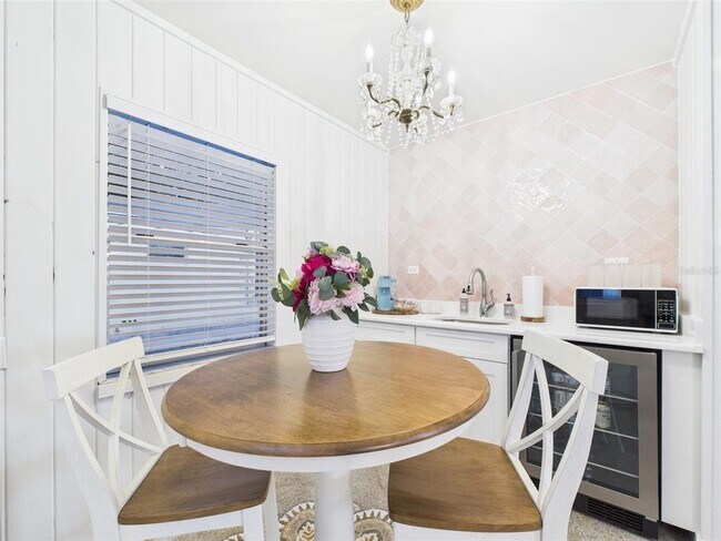 Photo - 222 7th St NW