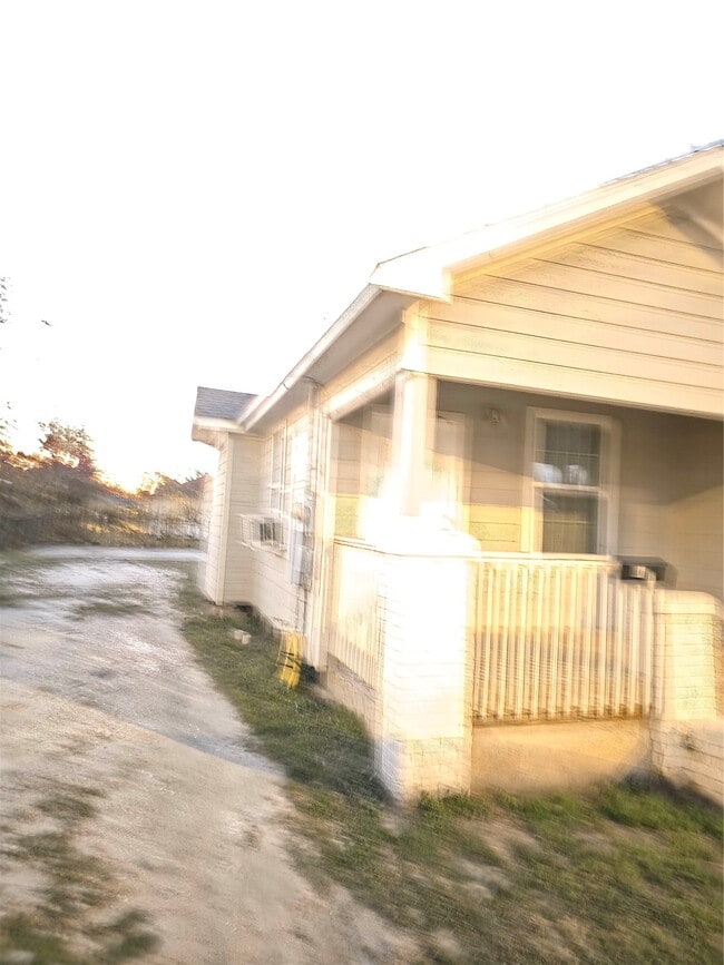 Photo - 1711 Sam Wilson St