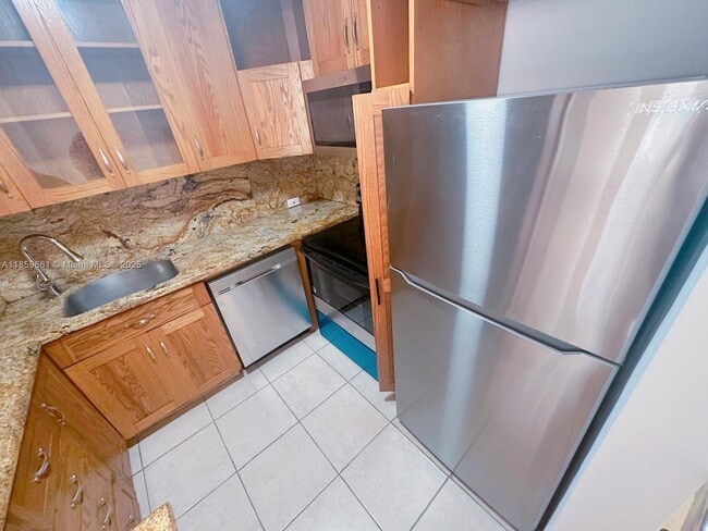 Photo - 7441 Wayne Ave Unit 2M