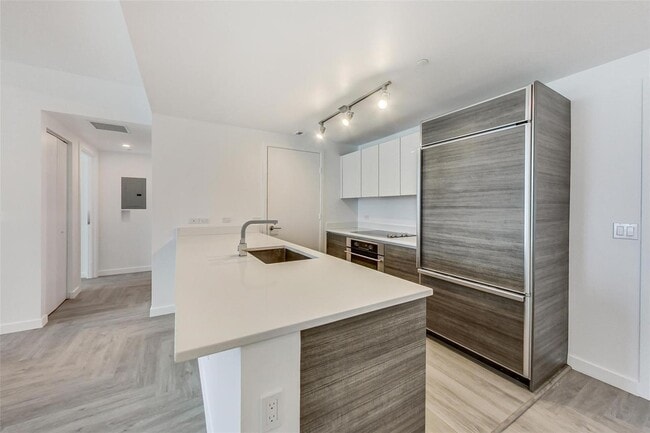 Photo - 1100 S Miami Ave Unidad 1008