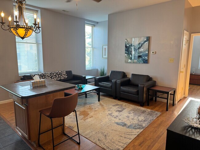 Photo - 110 1/2 E 6th St Unit 1