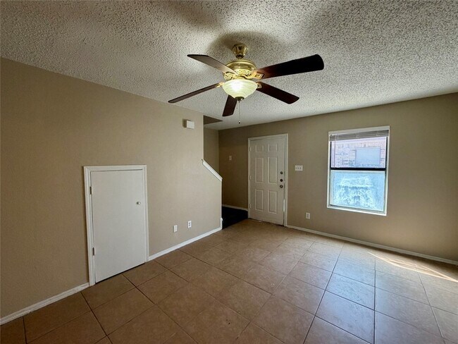 3067 Olympia Dr
