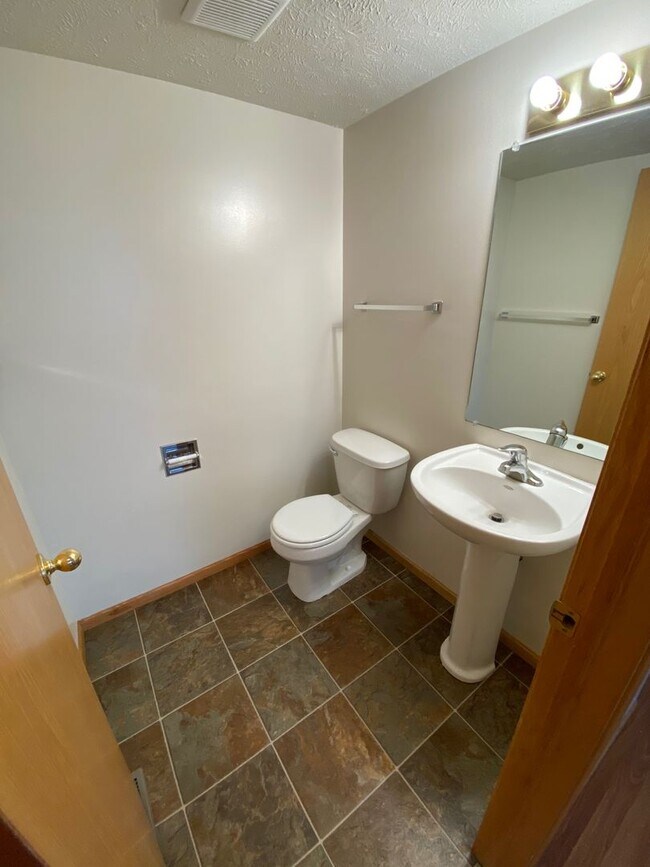 Photo - 7250-7254 Dorchester Unit 7254