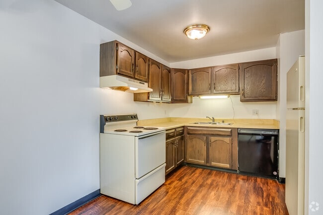 2BR, 1BA - 900SF - Kitchen