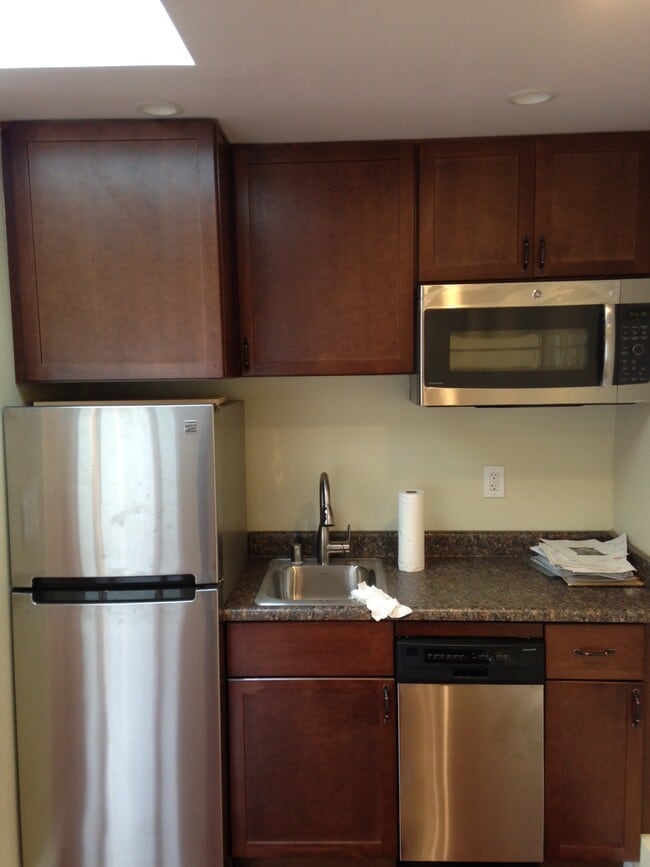 Photo - 445 West Portal Ave Unidad Cottage