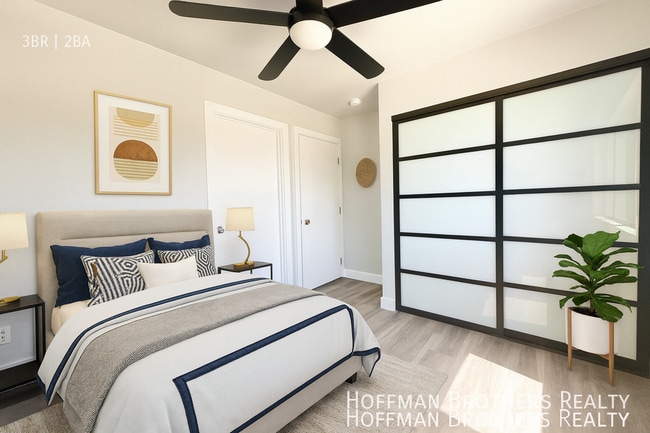 Photo - 619 N Kingsley Dr